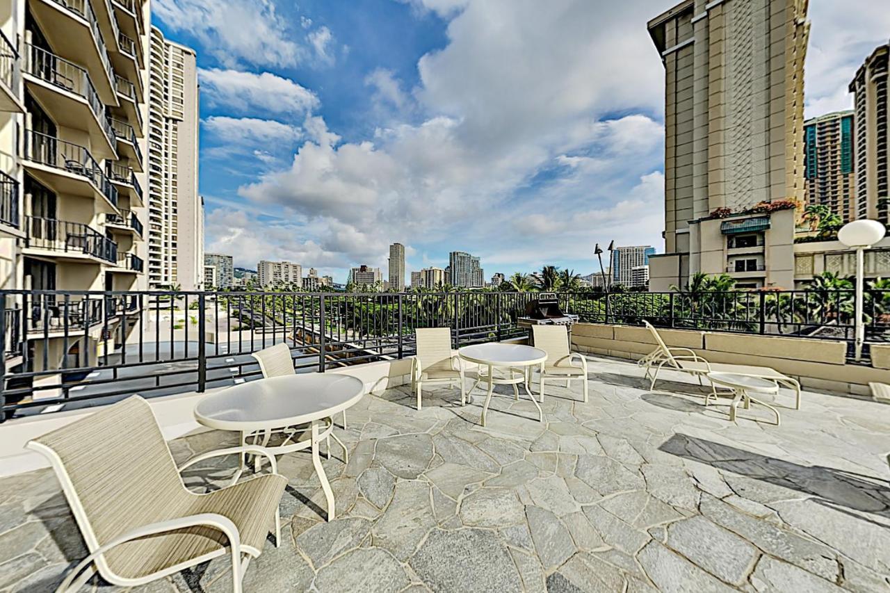 檀香山Aqua Palms Waikiki Ocean View Lanai Parking Included公寓 外观 照片
